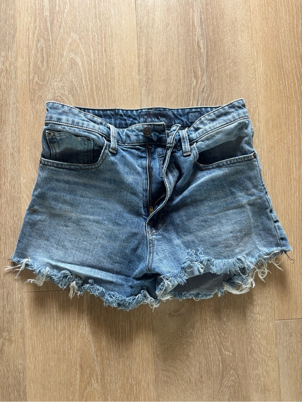 Lucky Brand Classic High-Rise Frayed Denim Women’s Shorts - Light Blue